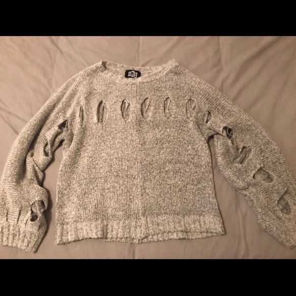 Sweater - Picture 1 of 1